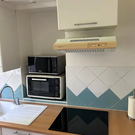 Maison Sur La Confort Apartment *